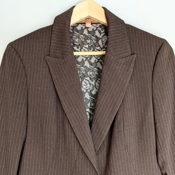 Ellen Tracy Brown Pinstripe Blazer - Picture 5 of 10